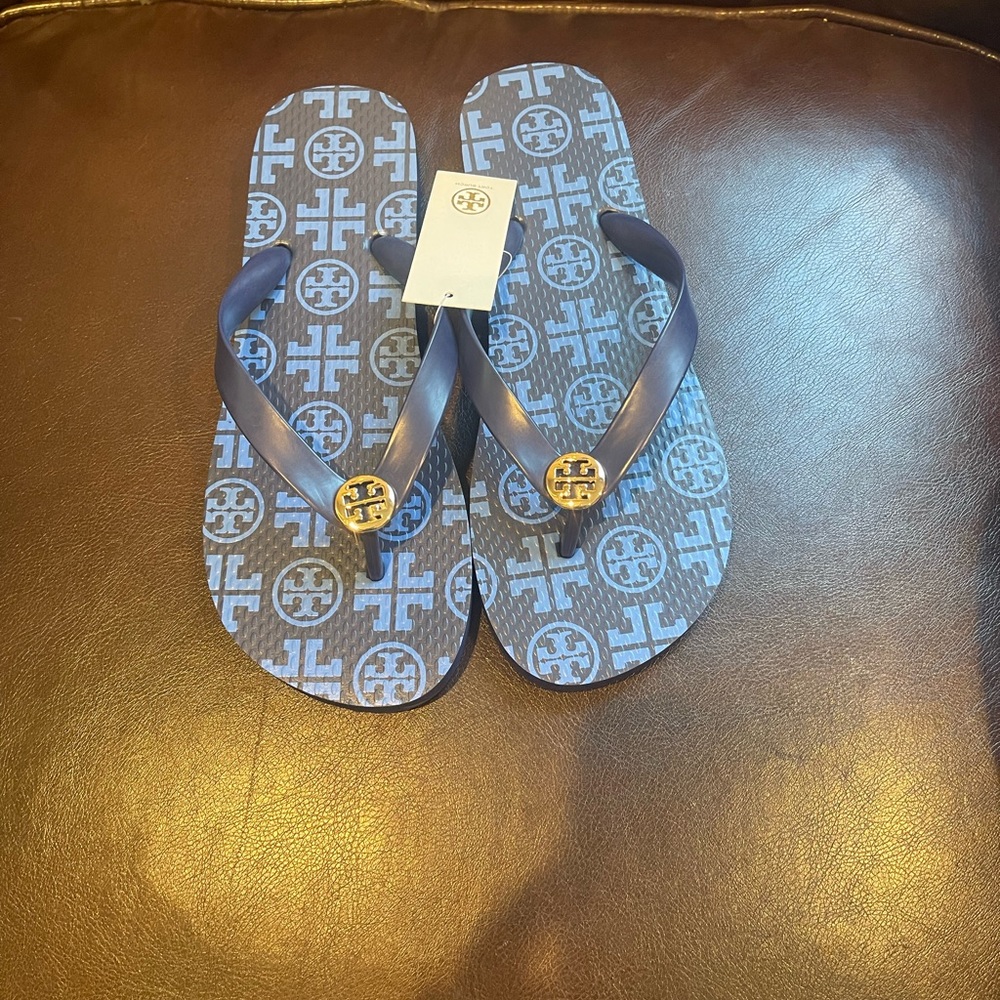 NWT Size 7 Tory Burch Navy Sea Thick Strap Flip Flops Giftable NEW